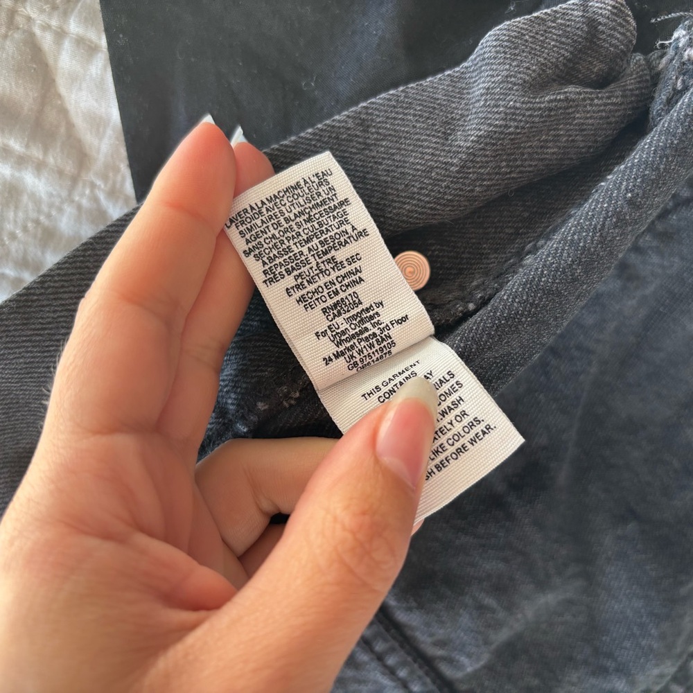 Free People Torn Up Overall Mini Dress Jumper Jean Denim Frayed Cutoff hem - Picture 12 of 14
